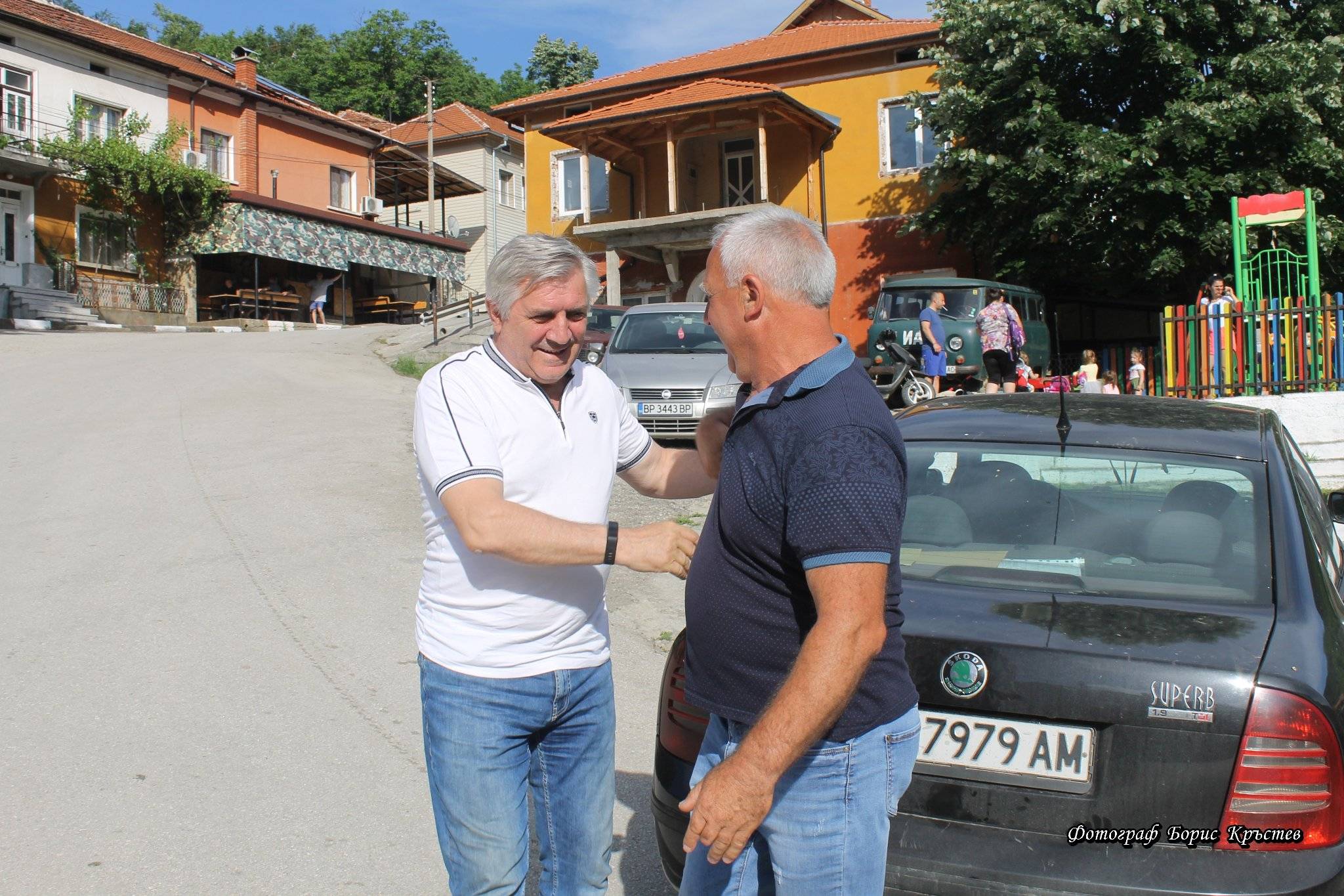  Кметът на община Мездра Иван Аспарухов-1 